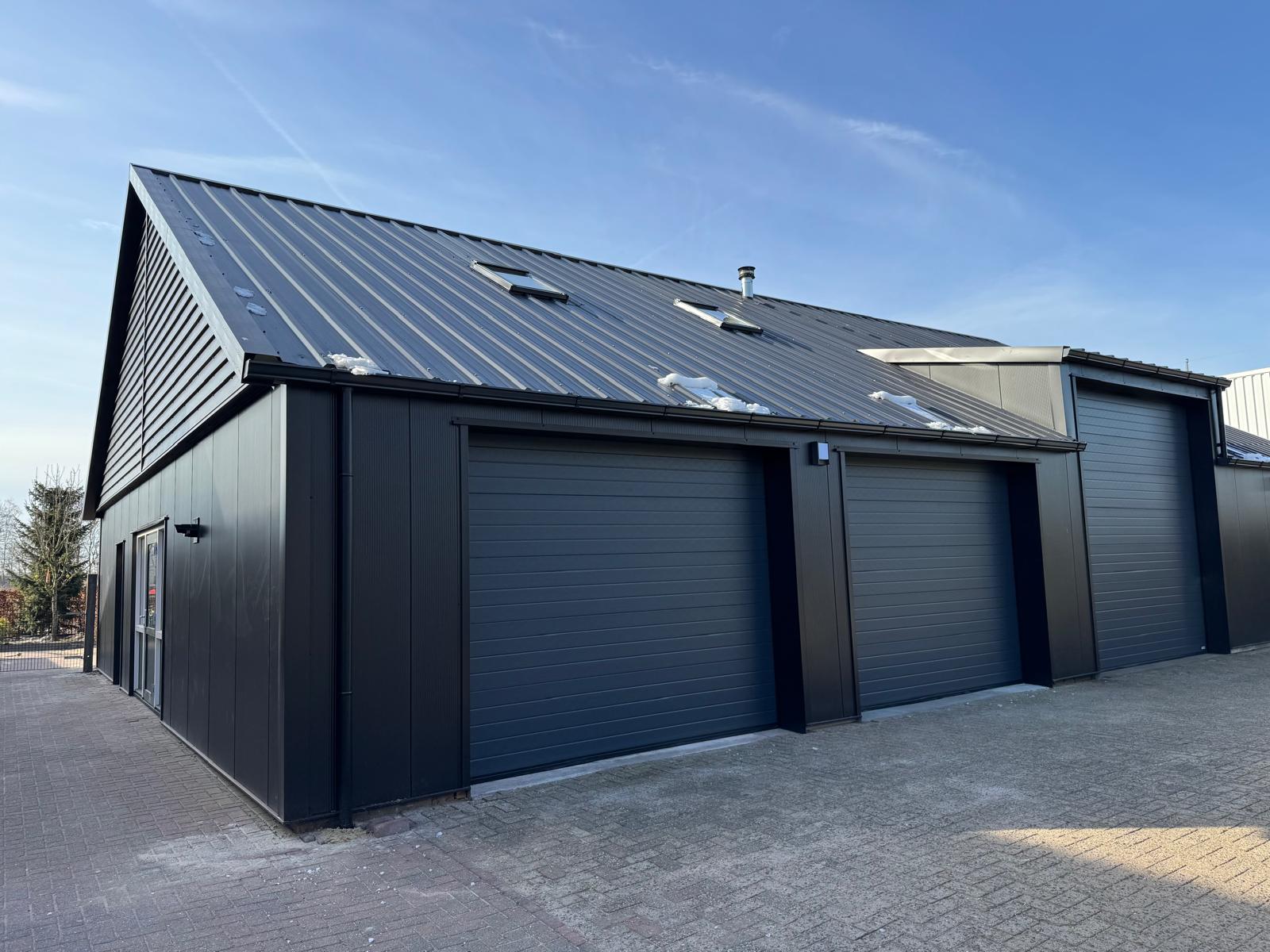 Renovatie loods heerenveen