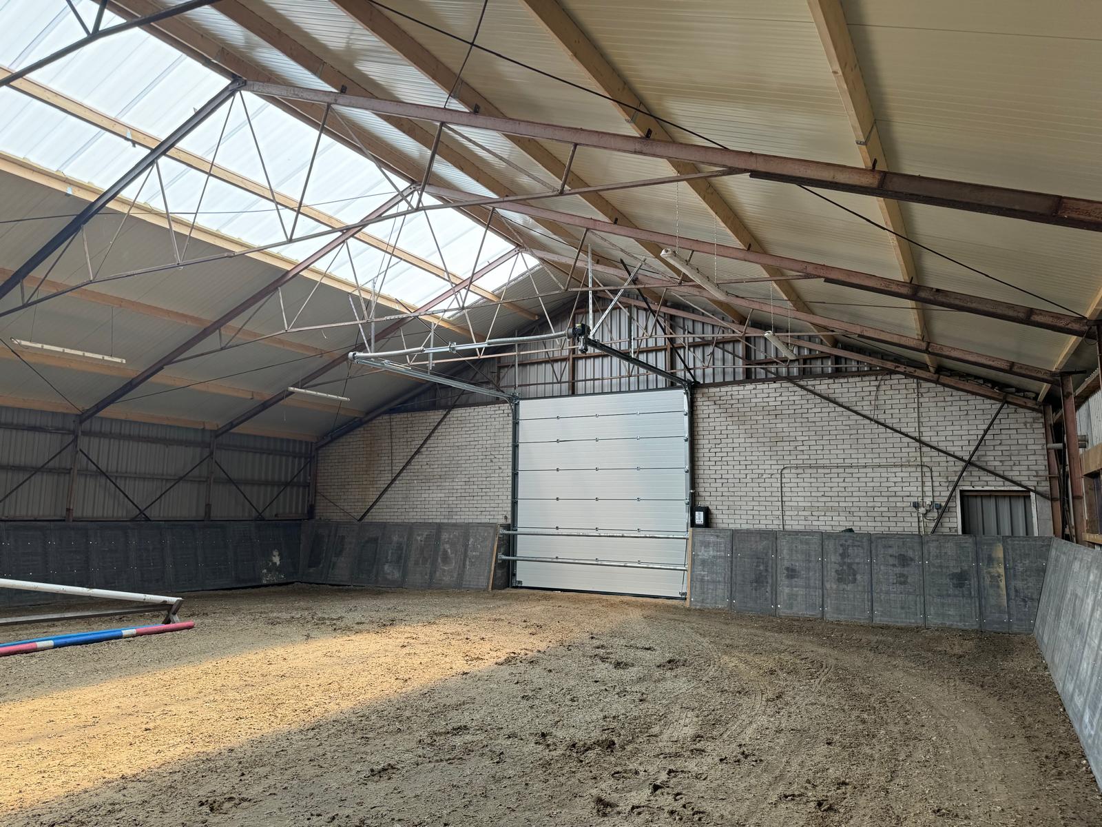 Renovatie paarden manege