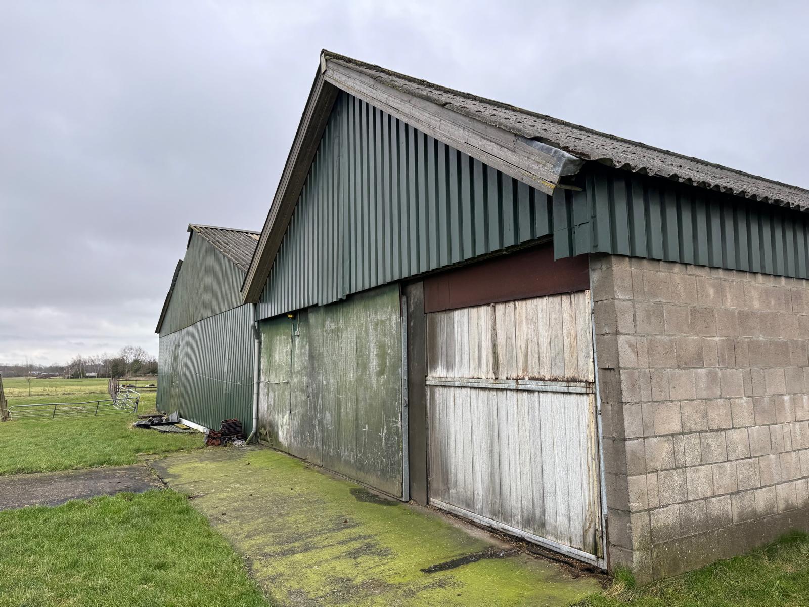 Renovatie paarden manege