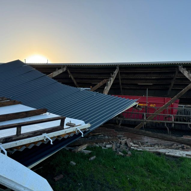 Stormschade ligboxenstal