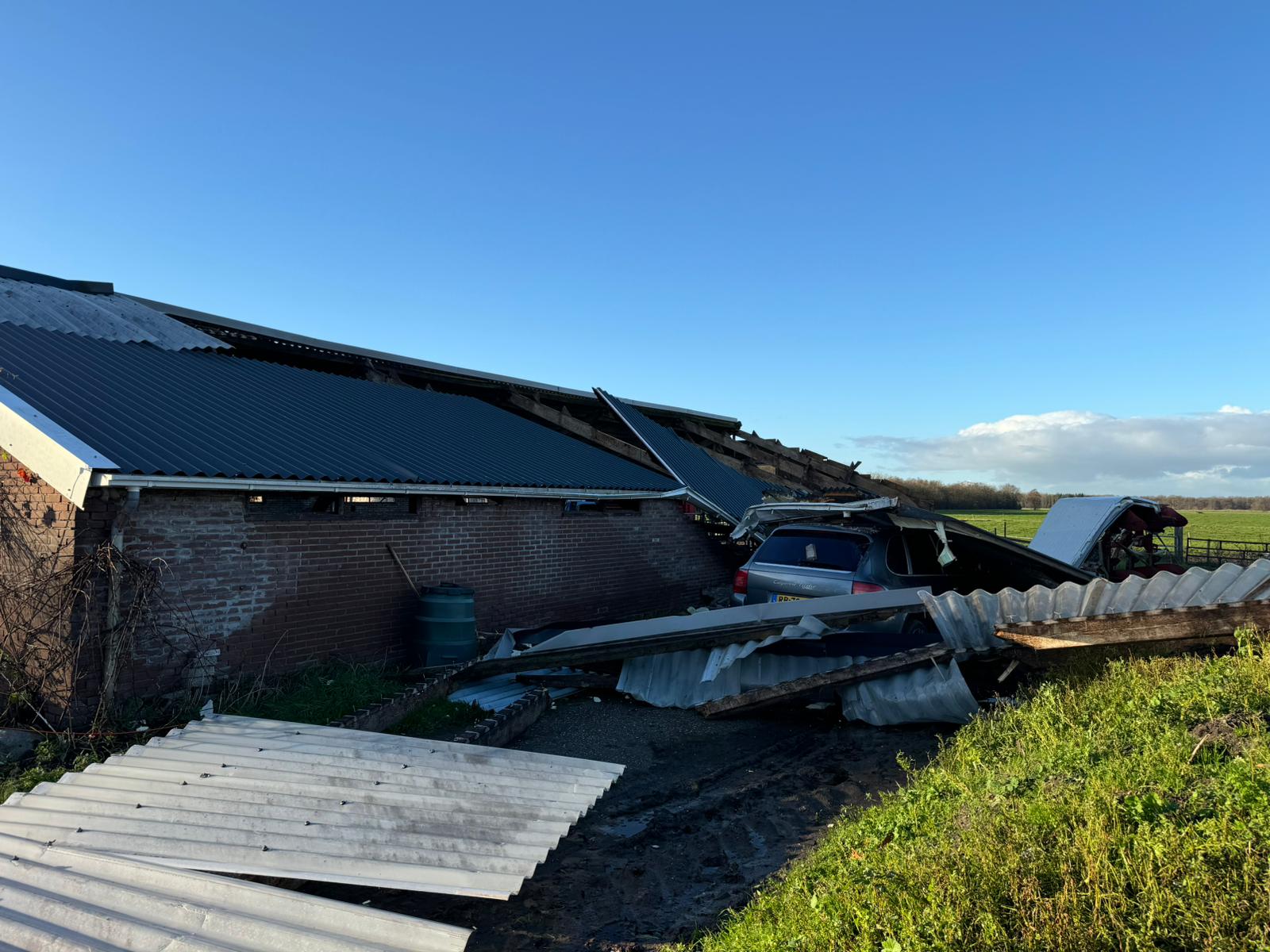 Stormschade ligboxenstal
