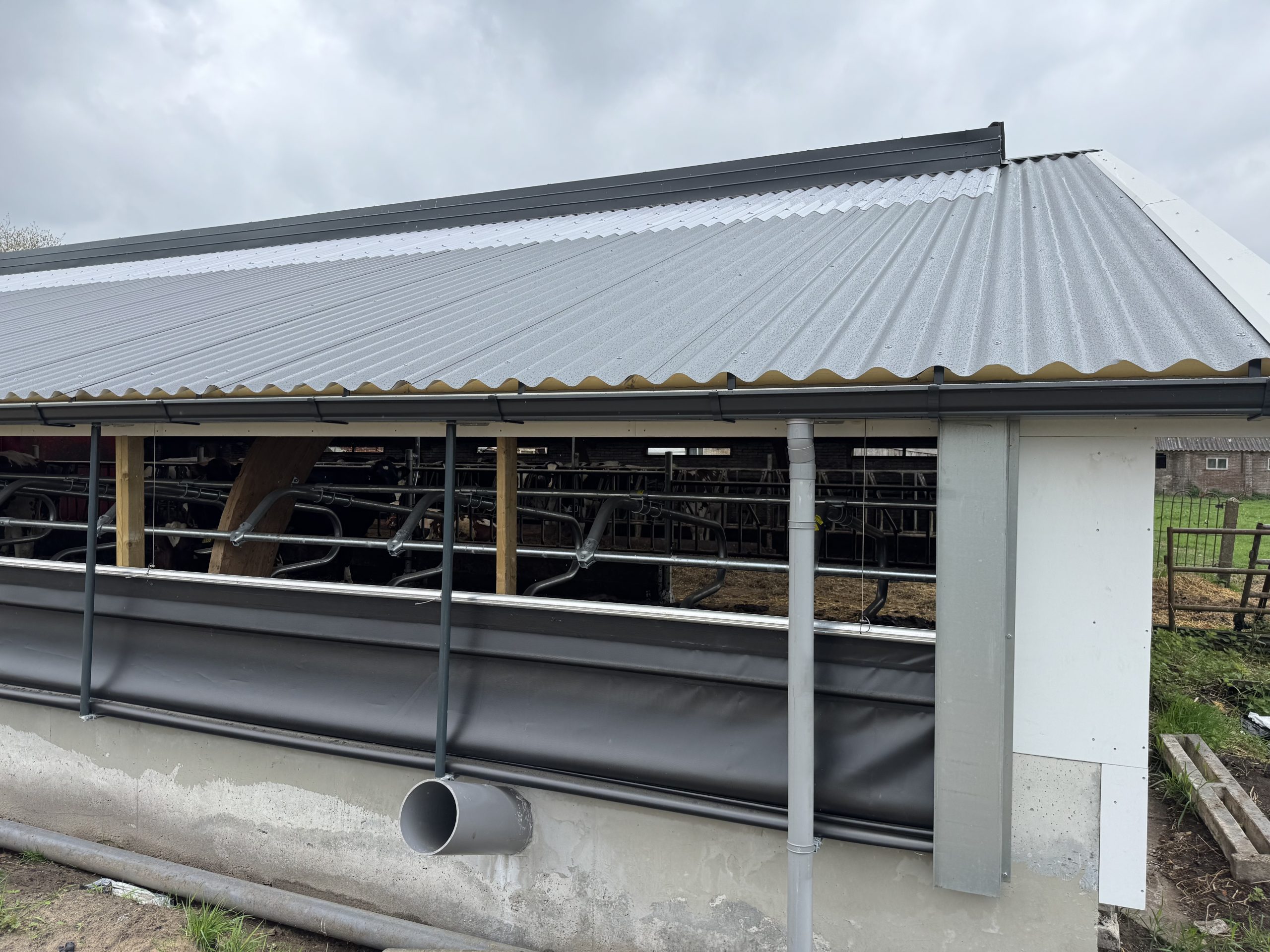 Stormschade ligboxenstal