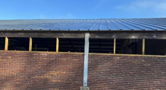 asbestsanering en plaatsing sandwich panelen